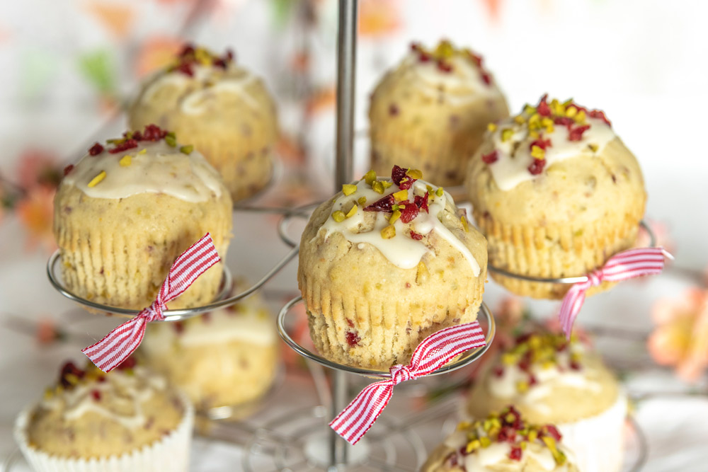 Cranberry Muffins mit Pistazien und Vanilleglasur
