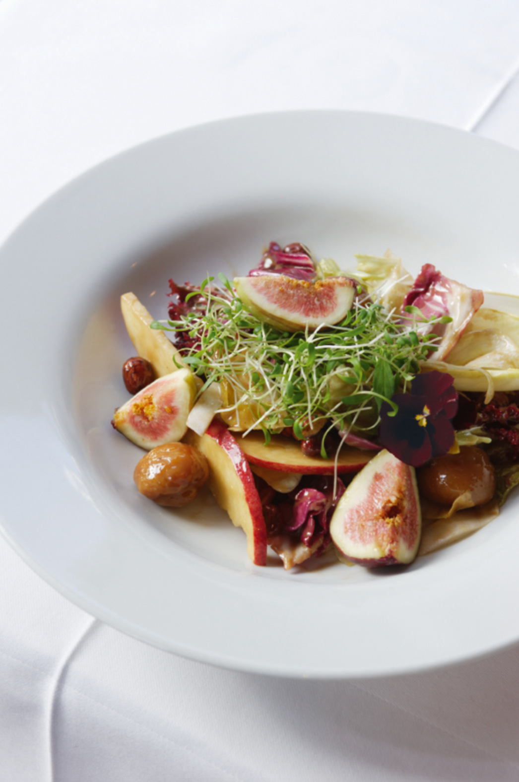 Chicorée-Kastaninen-Salat by HILTL