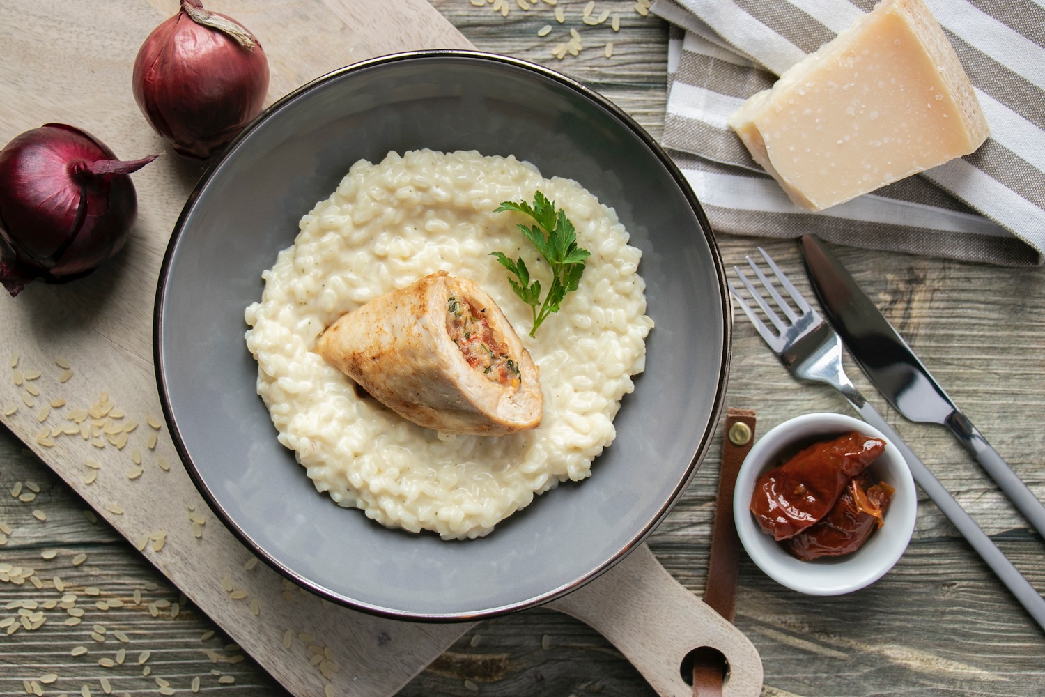 Gefüllte Pouletbrust auf Risotto