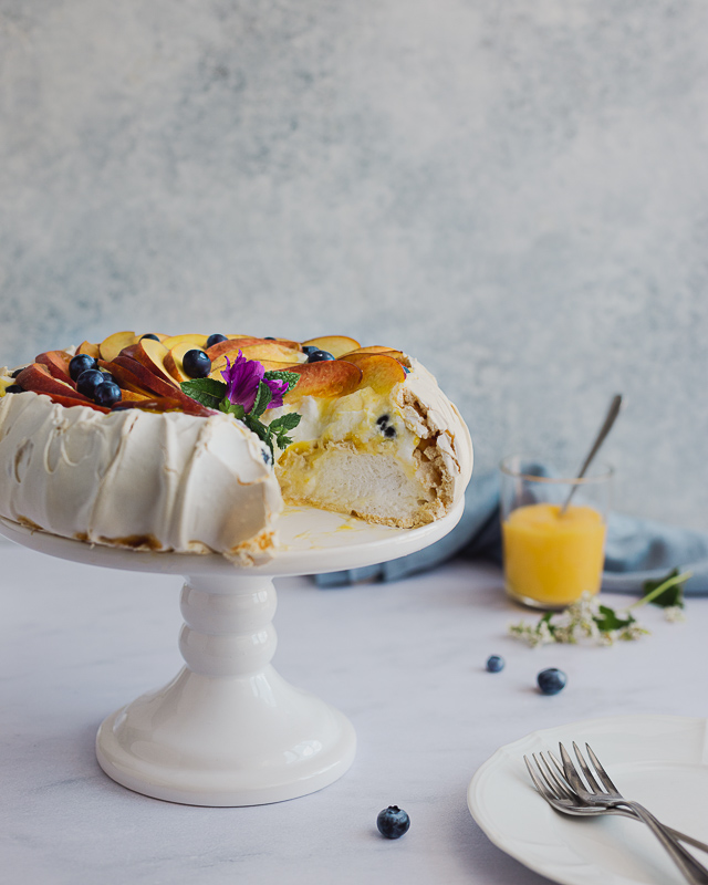 Pavlova angeschnitten