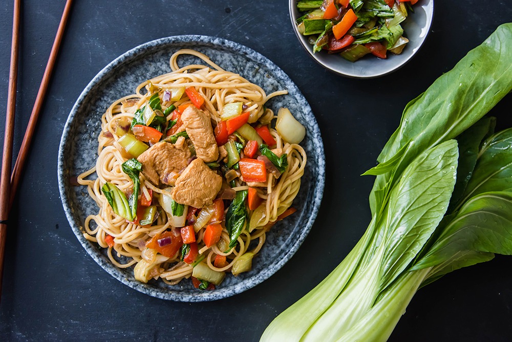 Asia Nudeln mit Pak Choi